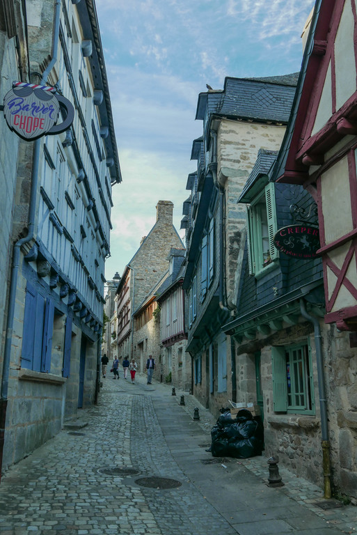 25.Quimper