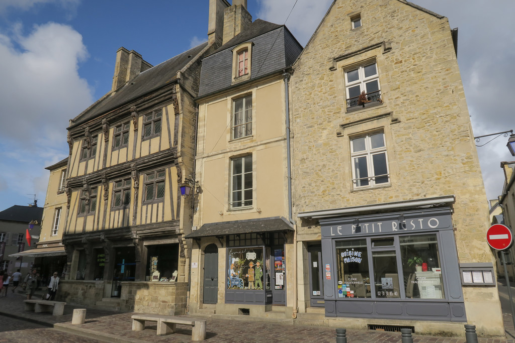 15.Bayeux