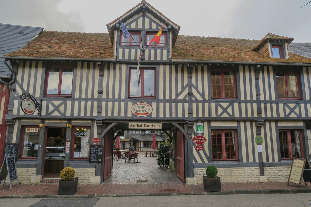 33.Beuvron en Auge